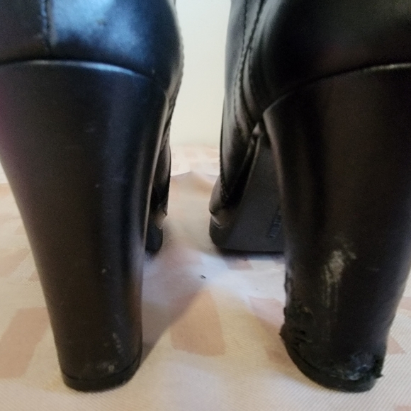 Aquatalia Leather Ankle Booties - Picture 9 of 12